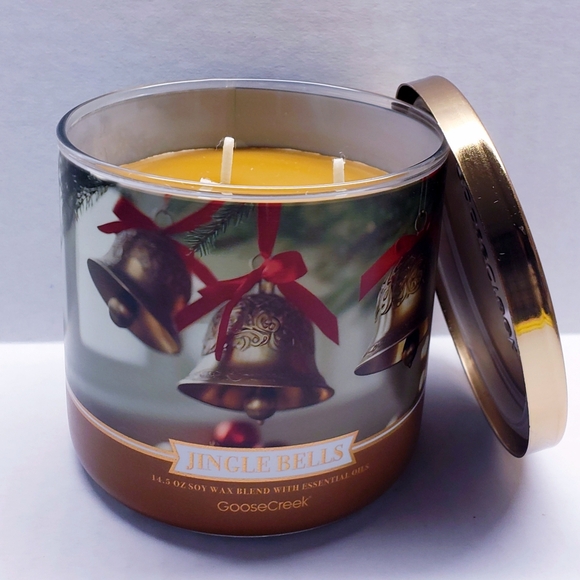 Goose Creek JINGLE BELLS Large 3-Wick Scented Candle, 14.5 oz - Picture 2 of 5
